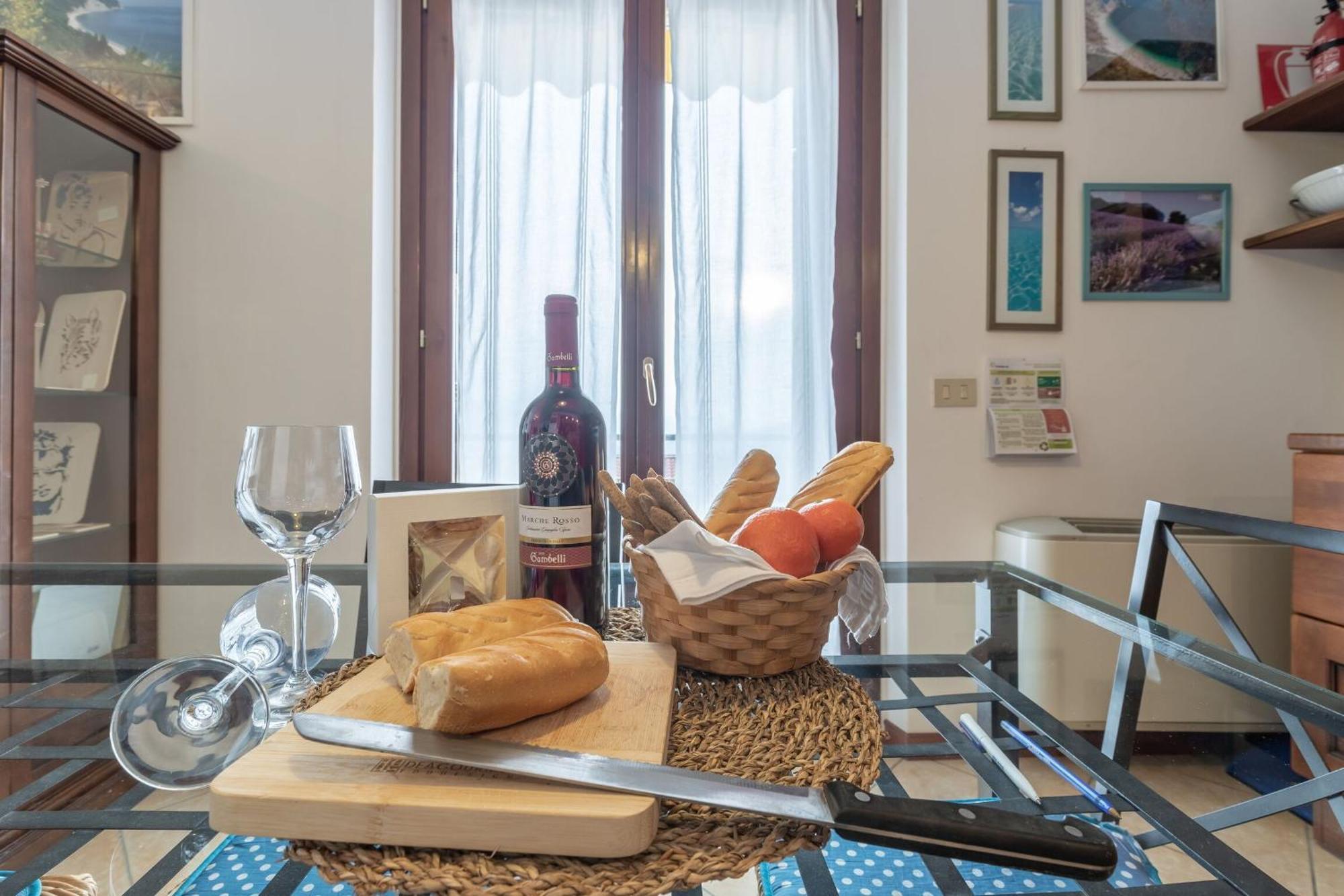 Italian Experience- Casale Al Mare Apartment โลเรโต ภายนอก รูปภาพ